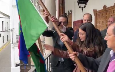Izada la bandera del pueblo gitano en conmemoración de su…